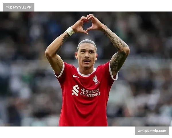 英超球队争夺战升温，顶级前锋成欧冠竞争关键砝码